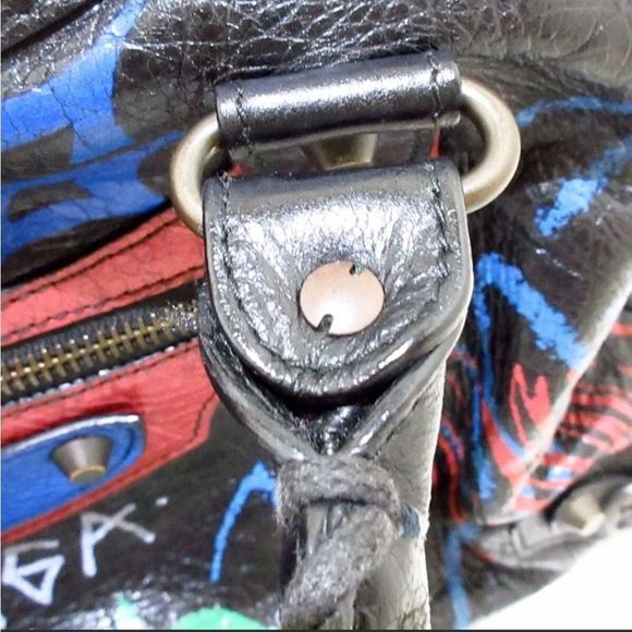 Balenciaga Black Graffiti City Bag - Picture 9 of 15